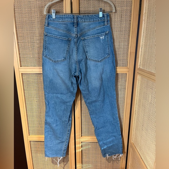 Old Navy Women’s 8 OG Straight Jeans - Picture 3 of 3